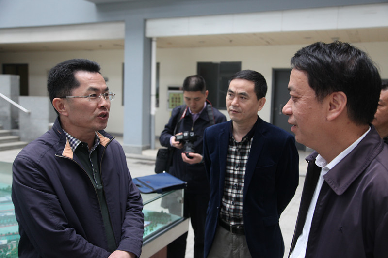 省调研组来访