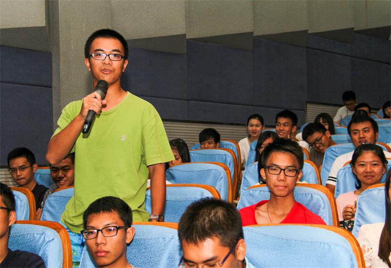 学生提问