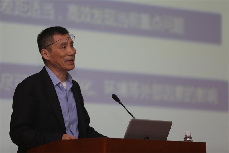 王伯庆